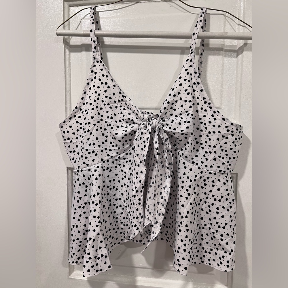 Tie-Front, Flowy, Cropped tank top